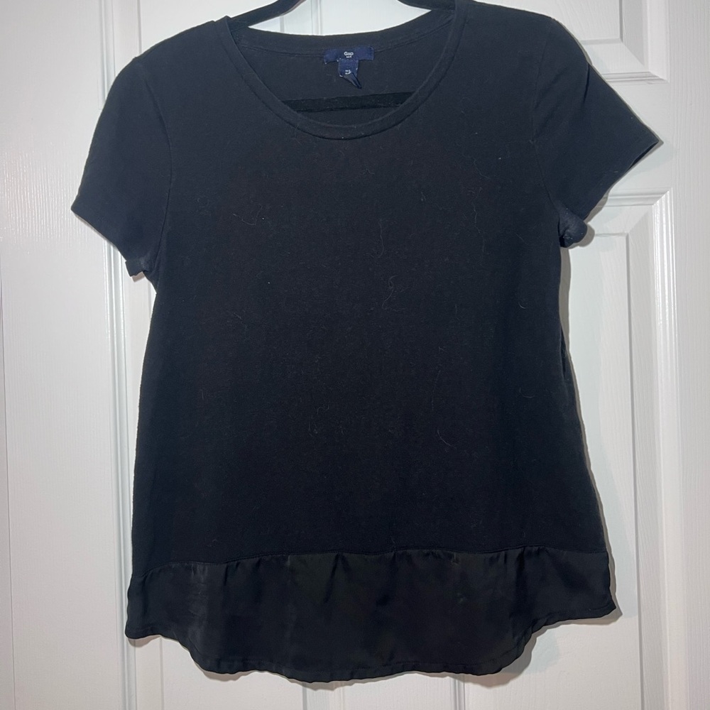 GAP Black Short Sleeve Women's Tee
